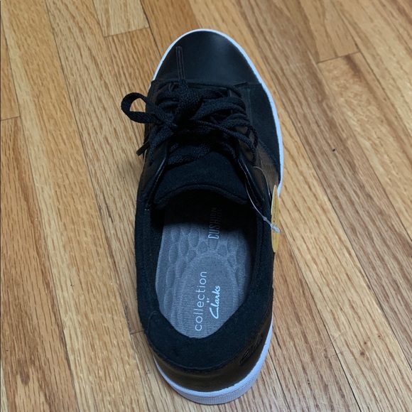 New Clarks collection Women Black leather sneakers ultimate comfort size 6.5 US - Picture 7 of 8